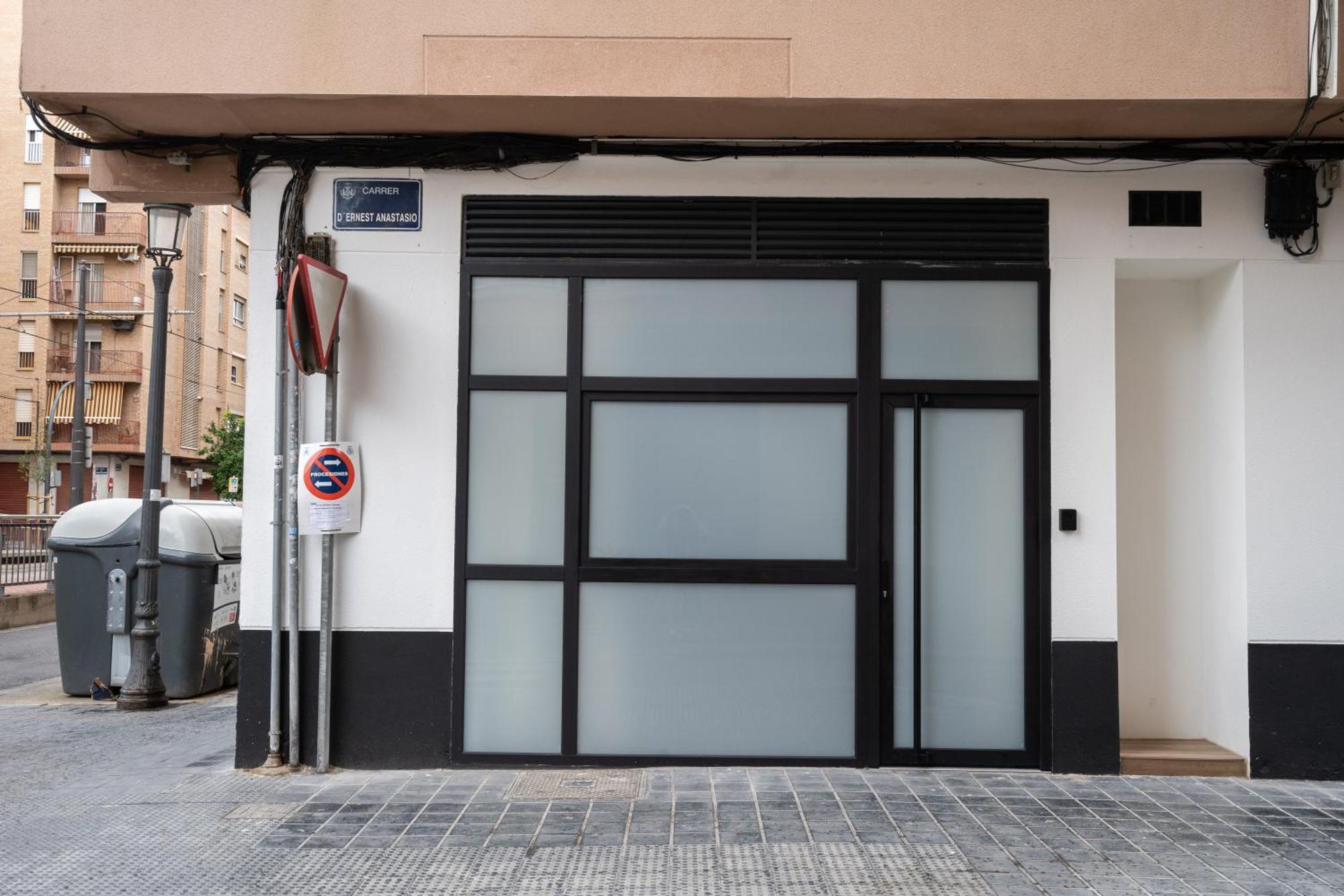 Marina Beach Apartments Valencia Exterior photo